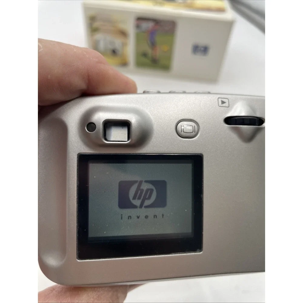HP Photosmart 612 Digital Camera 3MP 2X Optical Zoom+Battery+SD Card+CD+Manual